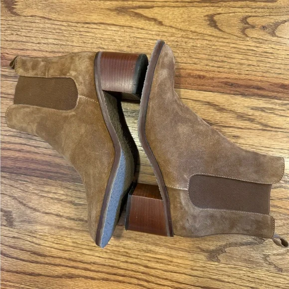 SUNDANCE Catalog Suede Ankle Boots Size 39 (Size 8)  Gorgeous Like New - Picture 7 of 14